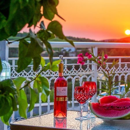 The View Villa Maries  エクステリア 写真