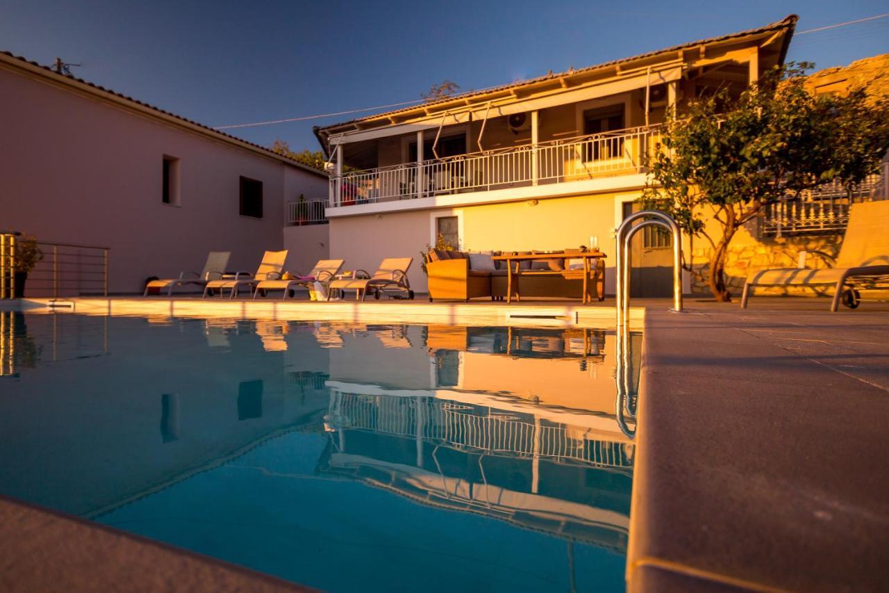 The View Villa Maries  エクステリア 写真